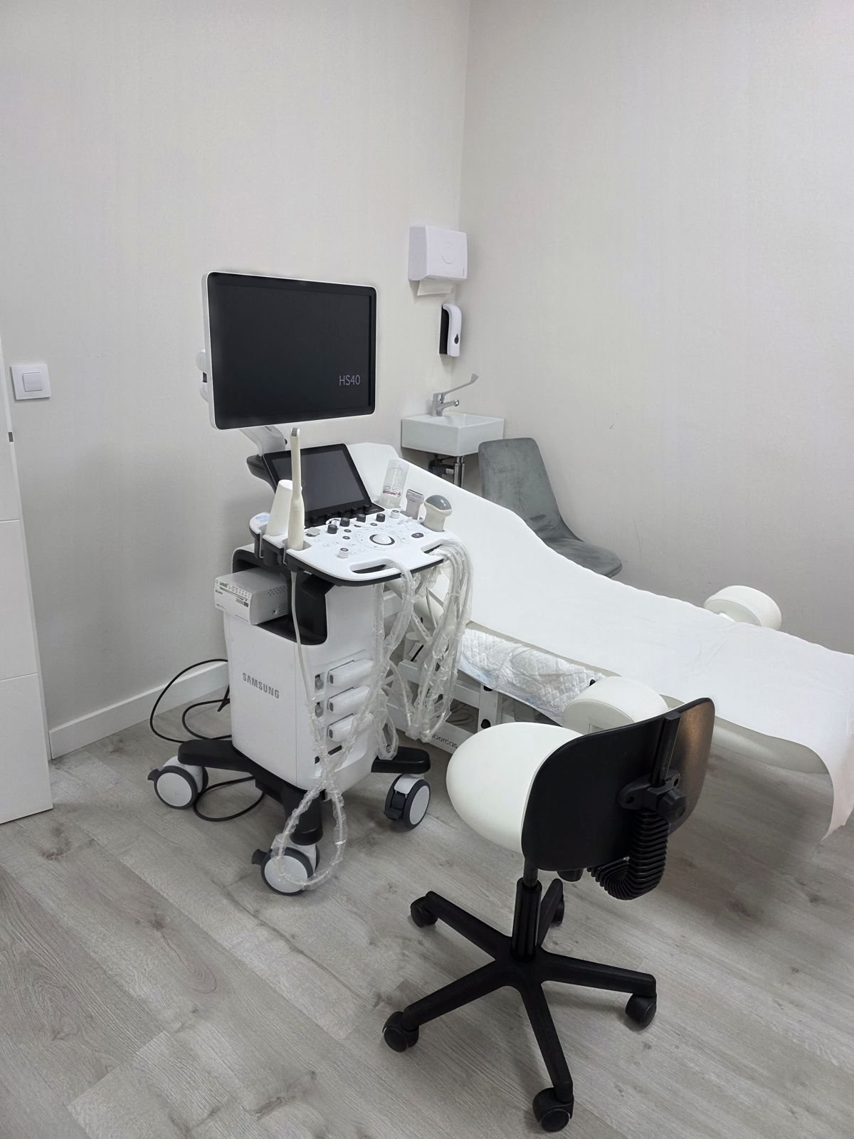 Consulta de ginecología en la Clínica Médica MC de Baena